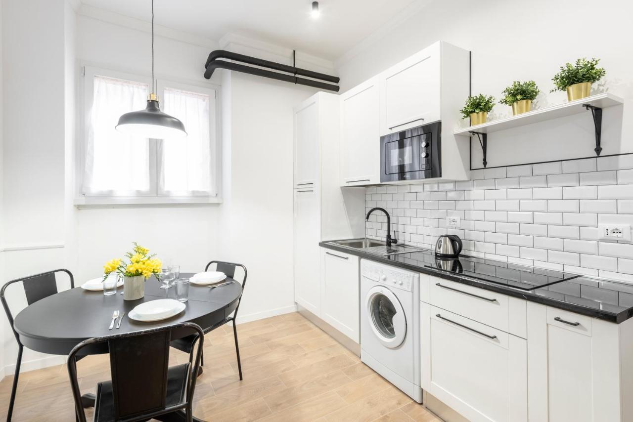 White Flat Ground Floor Apartment Roma Ngoại thất bức ảnh