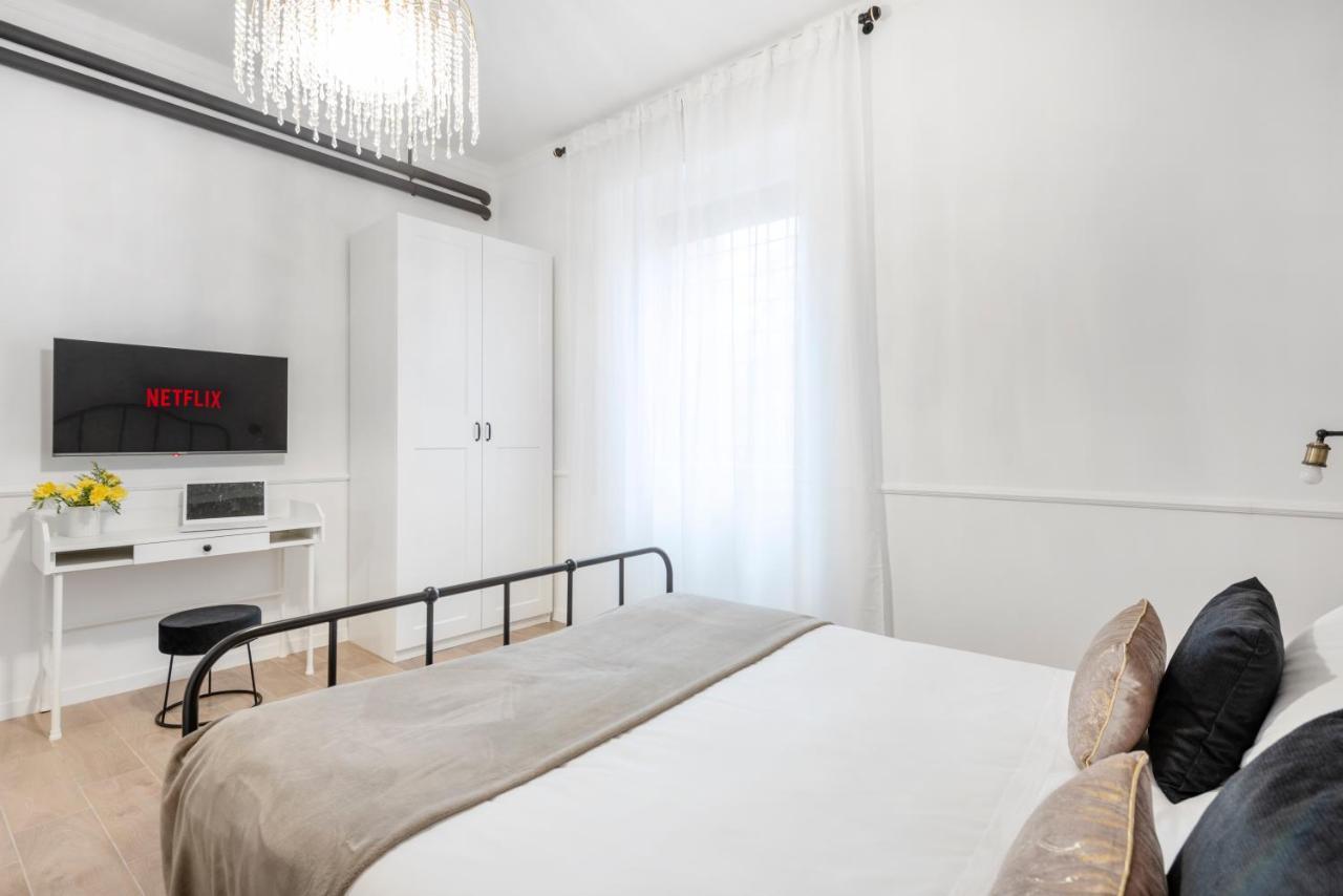 White Flat Ground Floor Apartment Roma Ngoại thất bức ảnh